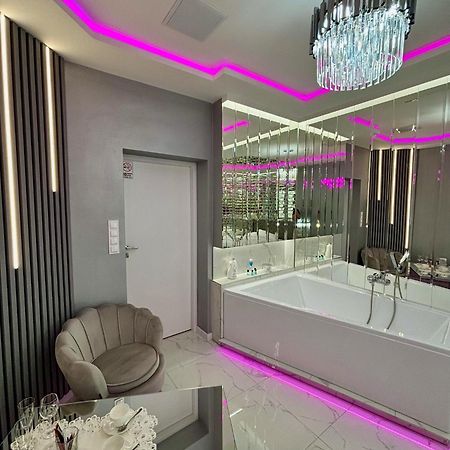 Apartament "Prezydencki Deluxe" Centrum Z Duza Wanna Dla Dwojga เนียซนอ ภายนอก รูปภาพ