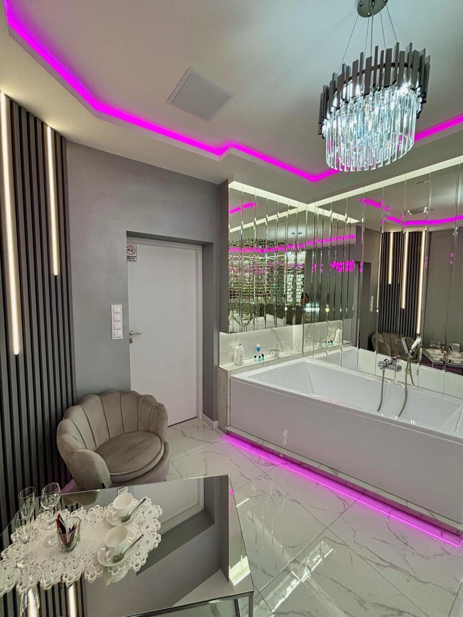 Apartament "Prezydencki Deluxe" Centrum Z Duza Wanna Dla Dwojga เนียซนอ ภายนอก รูปภาพ